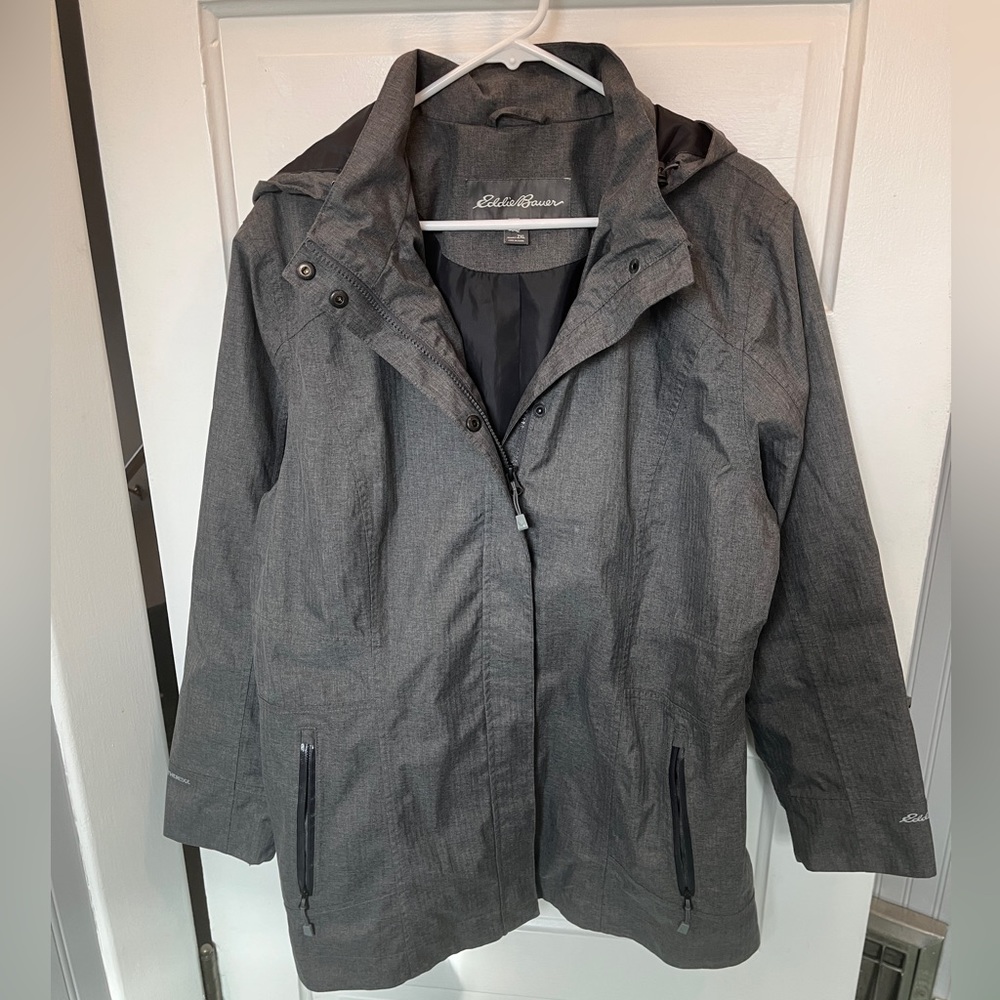 EUC Eddie Bauer raincoat